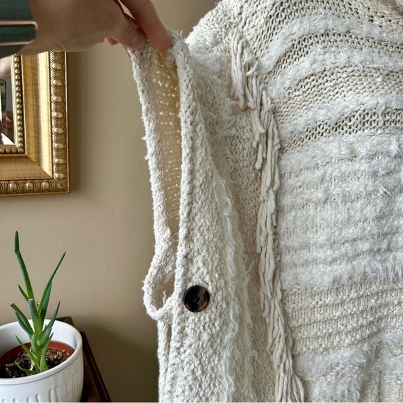 Anthropologie Marilyn Poncho Sweater Ivory White Fringe Mock Neck Size XS  / S - Picture 13 of 16